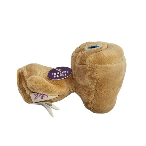 Hallmark itty bittys E.T. The Extra-Terrestrial Beanbag Plush W/ Light Up Heart - Picture 5 of 6